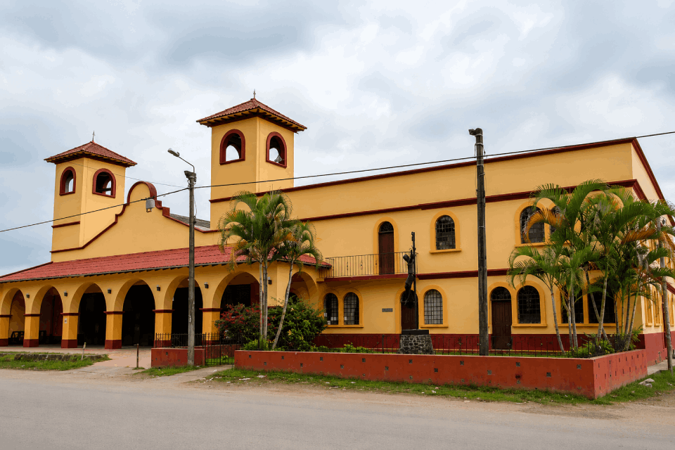 Iglesia San Juan Bautista de Cajibío.