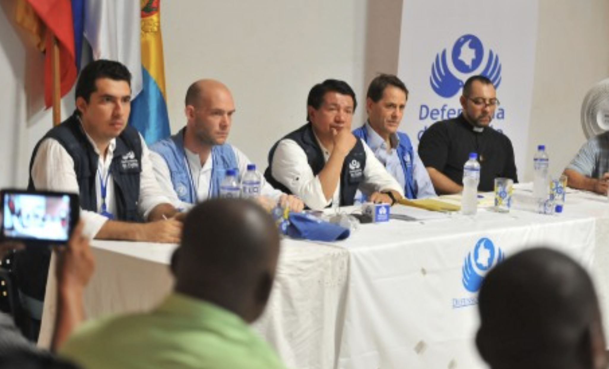 El Defensor del Pueblo, Jorge Armando Otálora Gómez, y el Representante de la ONU para los Derechos Humanos, Todd Howland, ofrecieron rueda de prensa por grave situación humanitaria en Riosucio, Chocó.
