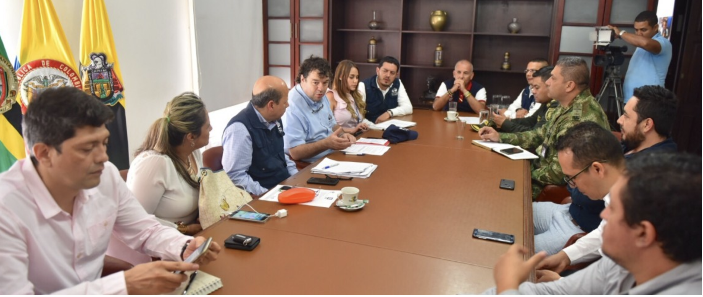 Defensor del Pueblo, reunido con autoridades locales, civiles, policiales y militares en la Alcaldía de Barrancabermeja