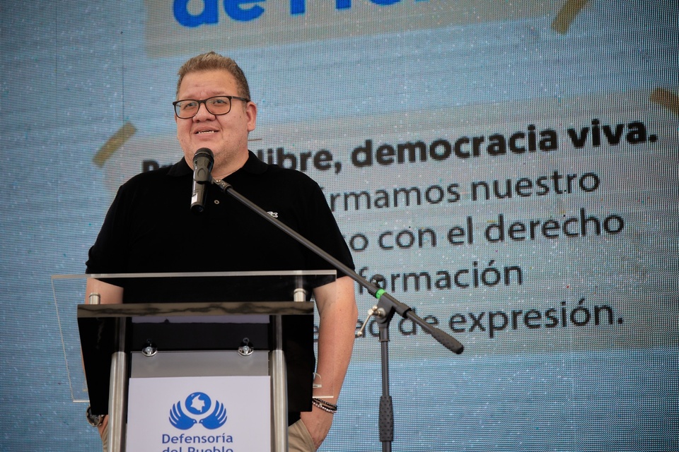 Rechazo por el asesinato de periodista.