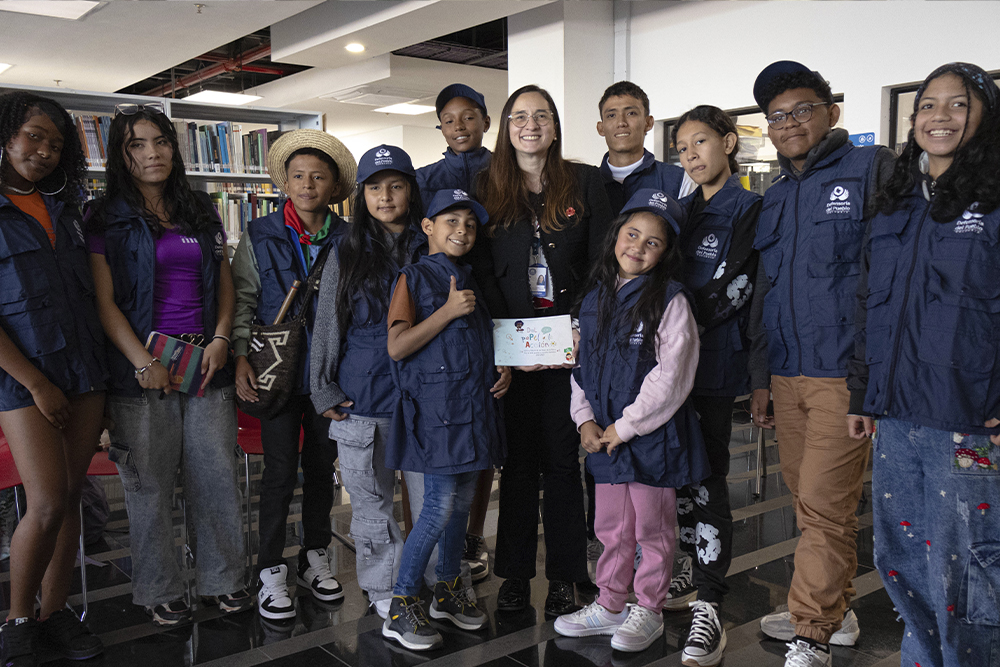 Delegación de niñas, niños y adolescentes visitó la sede nacional de la Defensoría del Pueblo.