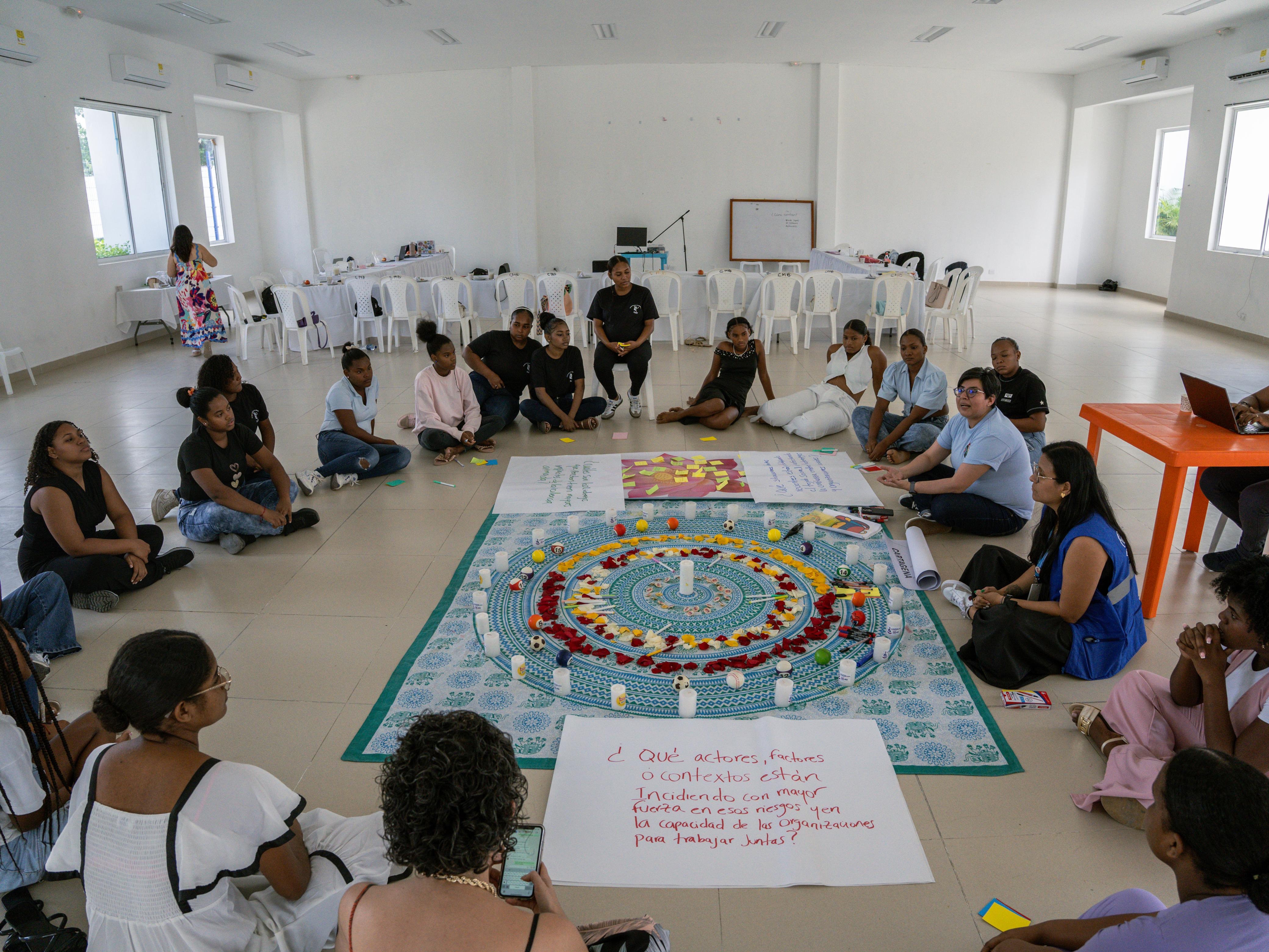 Liderazgos para el Buen Futuro: mujeres y jóvenes en la defensa de los derechos humanos en Colombia. 
