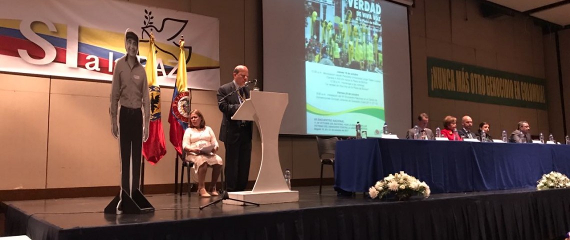 Vicedefensor Jorge Calero en la instalación del Encuentro Nacional por la Dignidad de las Víctimas del Genocidio contra la Unión Patriótica