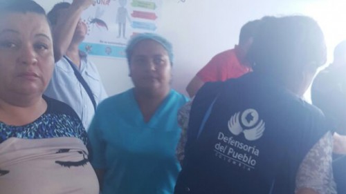 Defensoría pide investigar a operador que dio alimentos en colegios donde resultaron intoxicados más de 300 niños