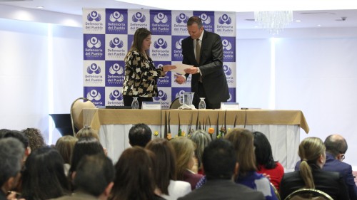 Evento de certificación de calidad otorgado a la Defensoría del Pueblo