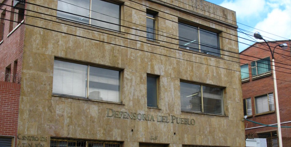 Torre de la Defensoría que será implosionada