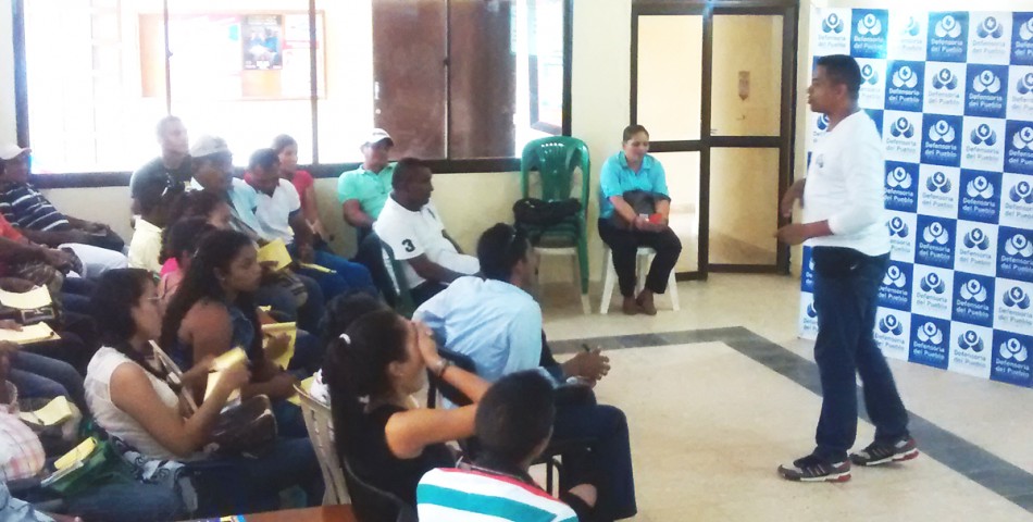 Líderes sociales se forman en políticas públicas gracias a la Defensoría del Pueblo