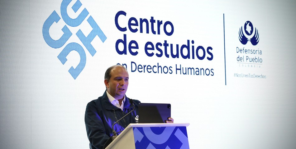 Defensoría del Pueblo abre curso en derechos humanos para periodistas de todo el país