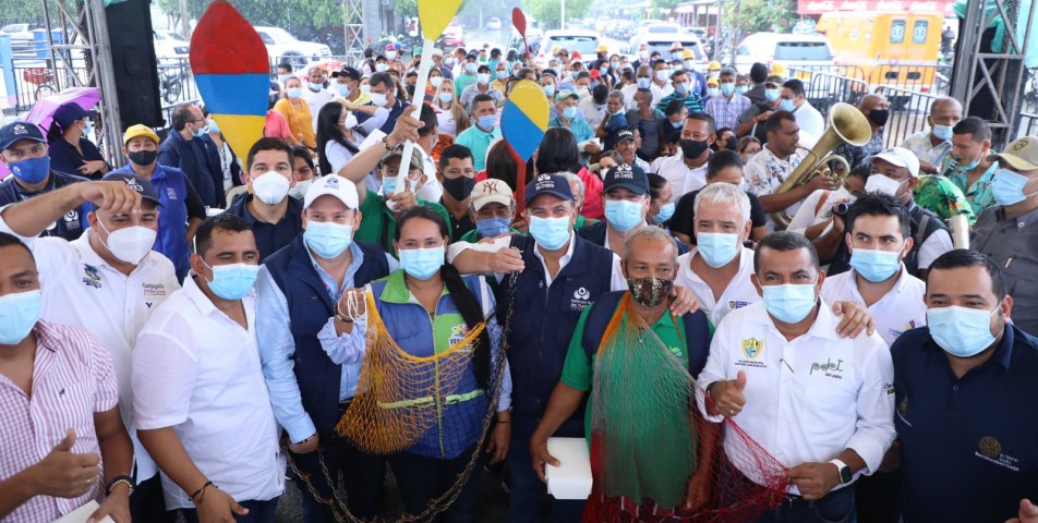 Las comunidades de pescadores deben ser sujetos de especial protección constitucional