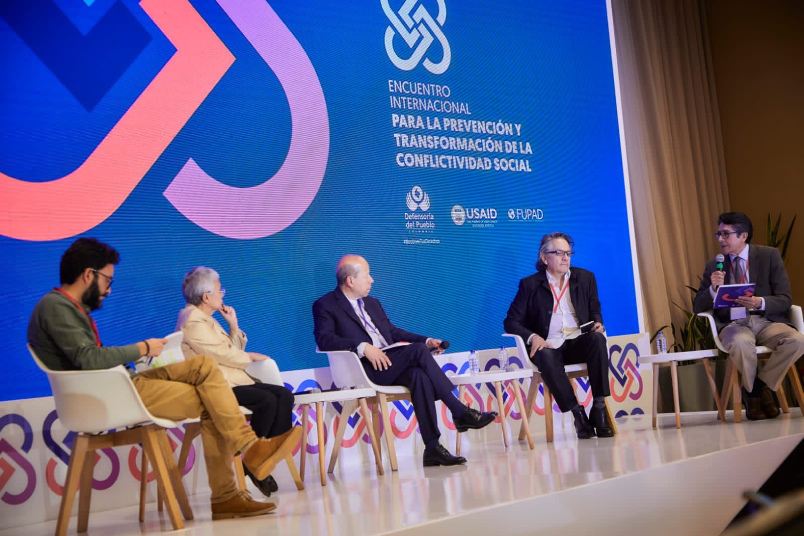 El seguimiento de los acuerdos como garantía de cumplimientos y estrategia para prevenir que se reemerjan los conflictos sociales.