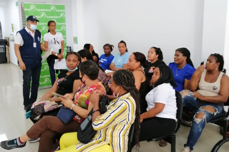 Acompañamiento a usuarios de EPS EMSSANAR en Cali.