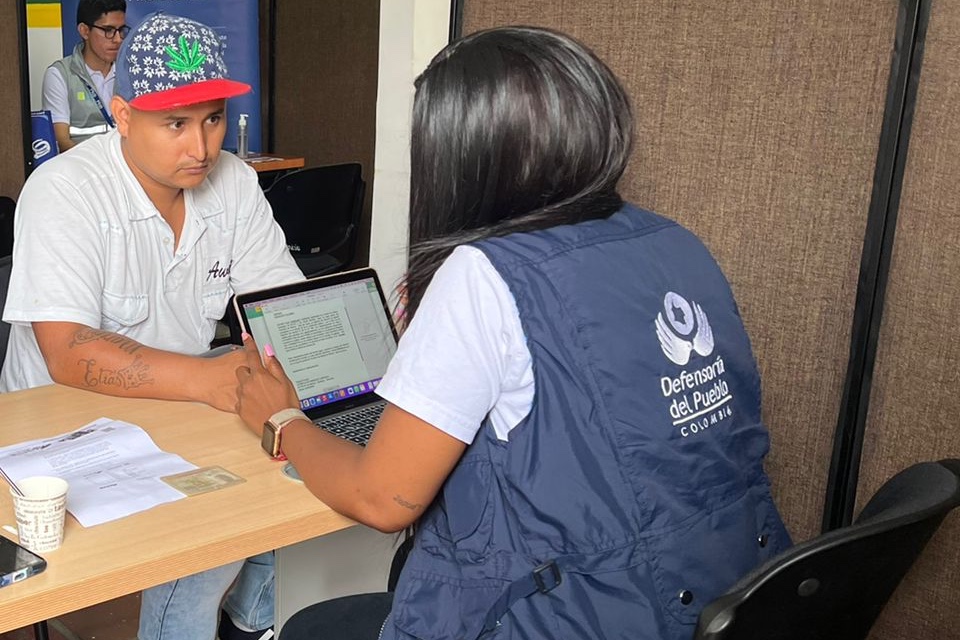 Defensoría del Pueblo realizó jornada de atención a refugiados y migrantes en Palmira, Valle 