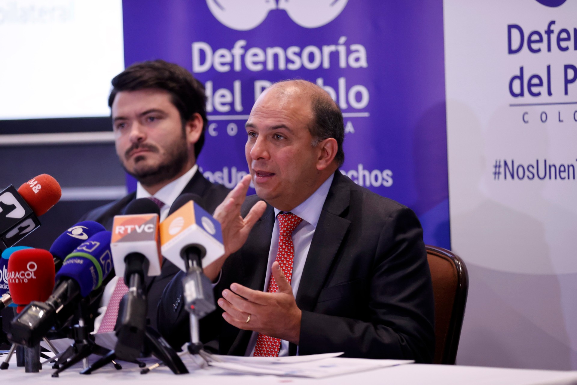 Defensor del Pueblo en rueda de prensa.