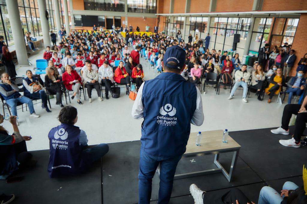 Ante la preocupante situación de vulneración de derechos en entornos escolares, Defensor del Pueblo lanza estrategia nacional contra el bullying
