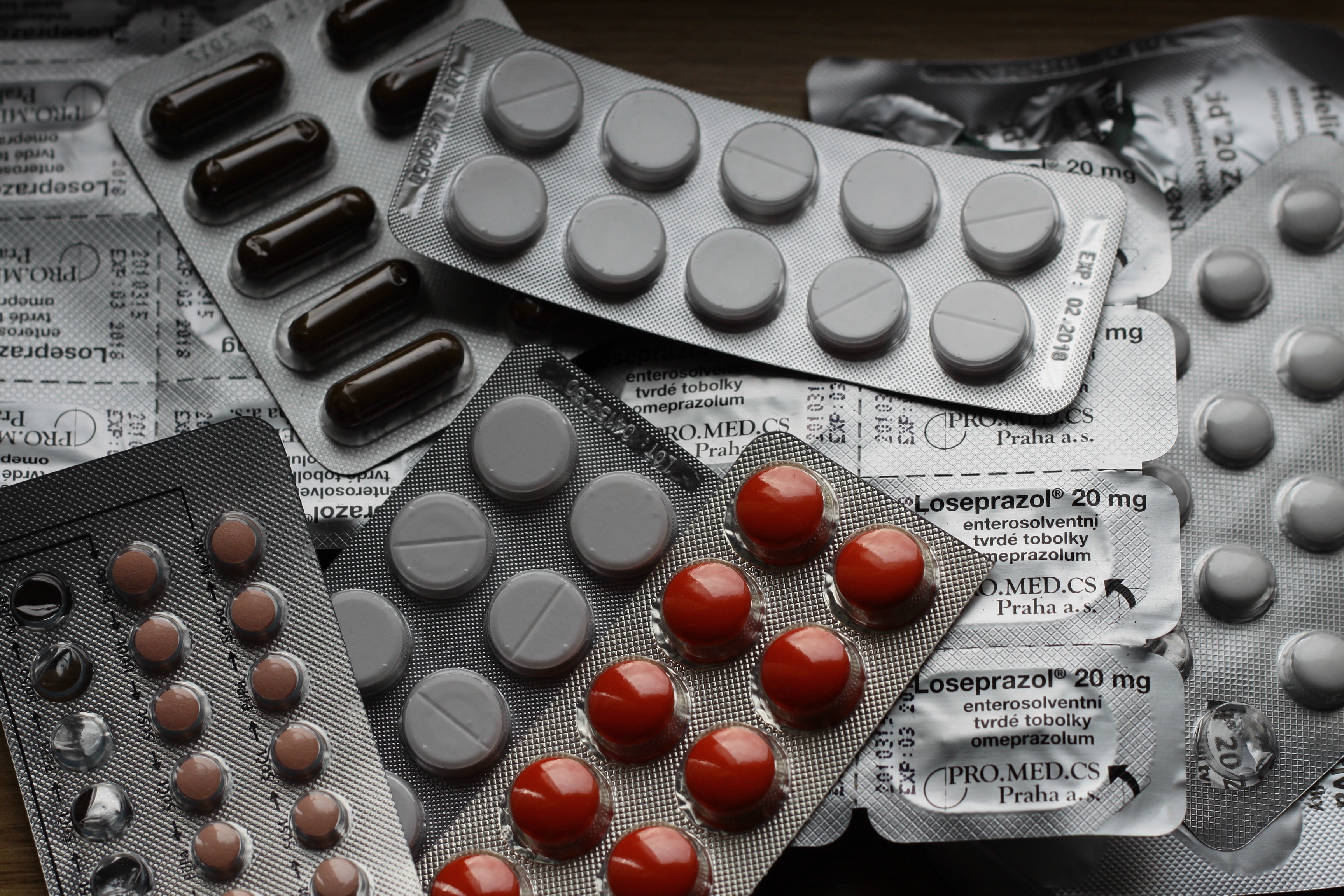Defensoría del Pueblo dispone sus canales de mediación para encontrar soluciones ante el desabastecimiento de medicamentos