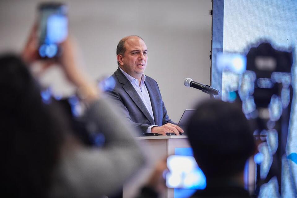 La expansión y consolidación de los grupos armados ilegales son la principal amenaza para el país