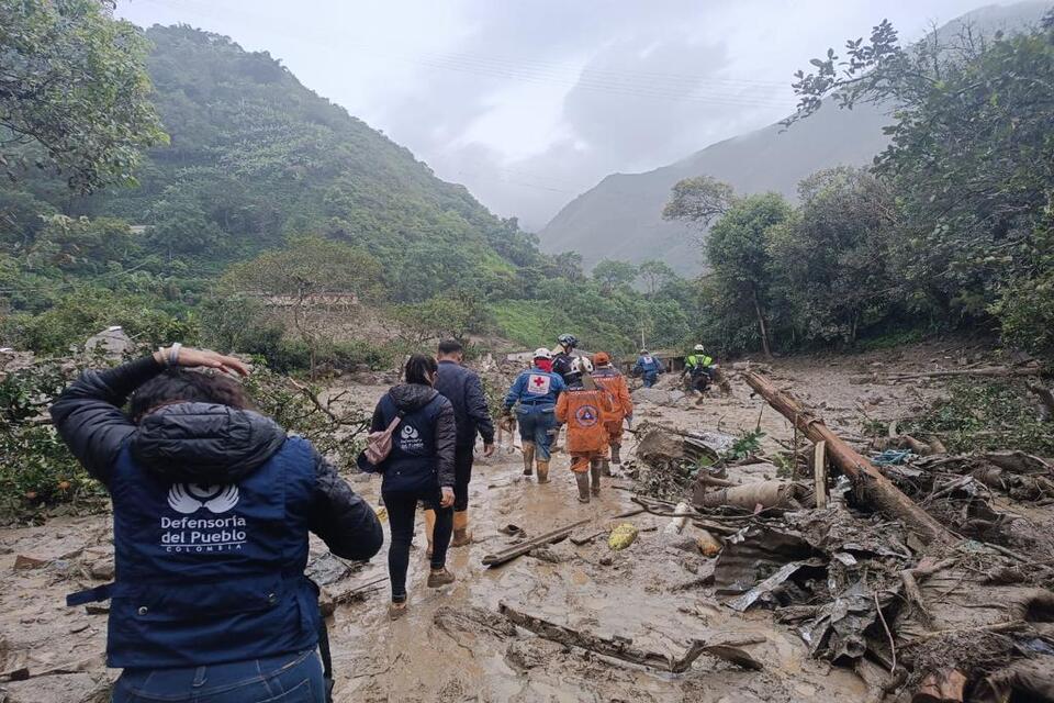 Defensoría del Pueblo verifica derechos de familias damnificadas por avalancha en Quetame (Cundinamarca)