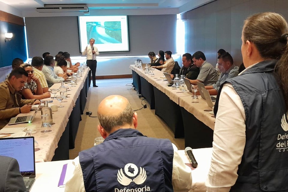 Defensoría garantiza derechos en mesas de seguimiento a acuerdos de paro cívico en Arauca