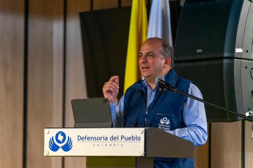 Defensoría solicita la implementación de acciones integrales debido a muertes de niñas y niños por desnutrición en la Guajira