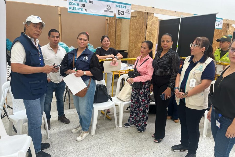 Defensoría acompaña proceso de escrutinios en Cali