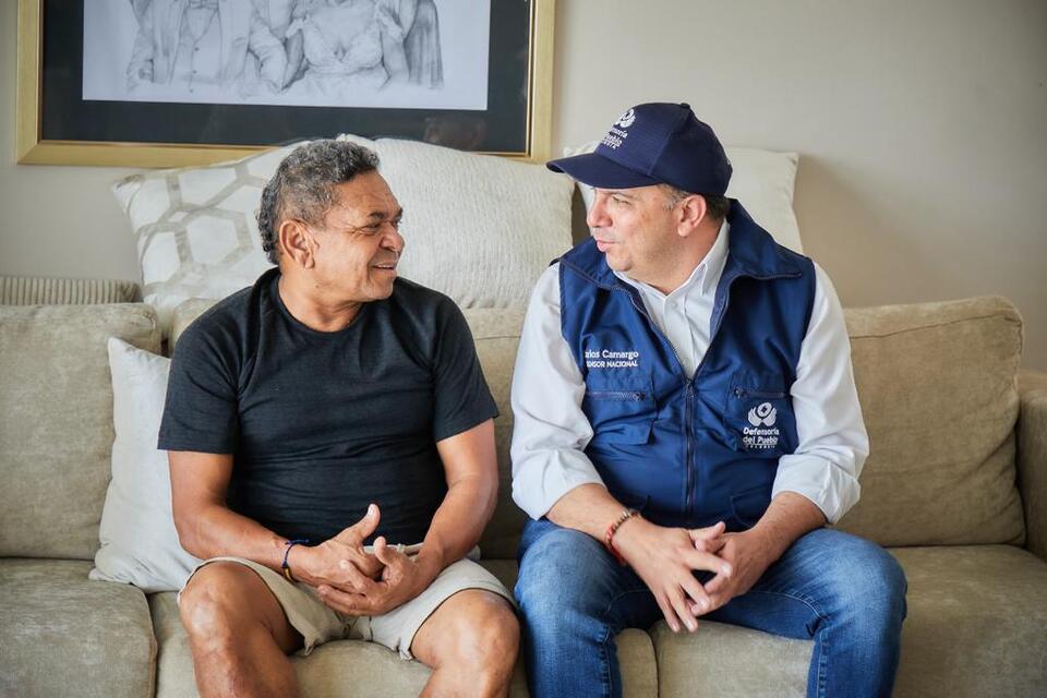 “Dejar de secuestrar y de reclutar menores de edad deben ser condiciones inamovibles para continuar los diálogos”