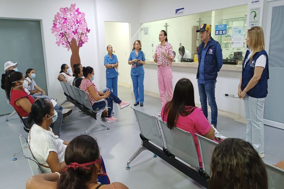 Exitoso segundo día de la jornada atención de la Liga Cordobesa contra el Cáncer y la Defensoría del Pueblo en Montería