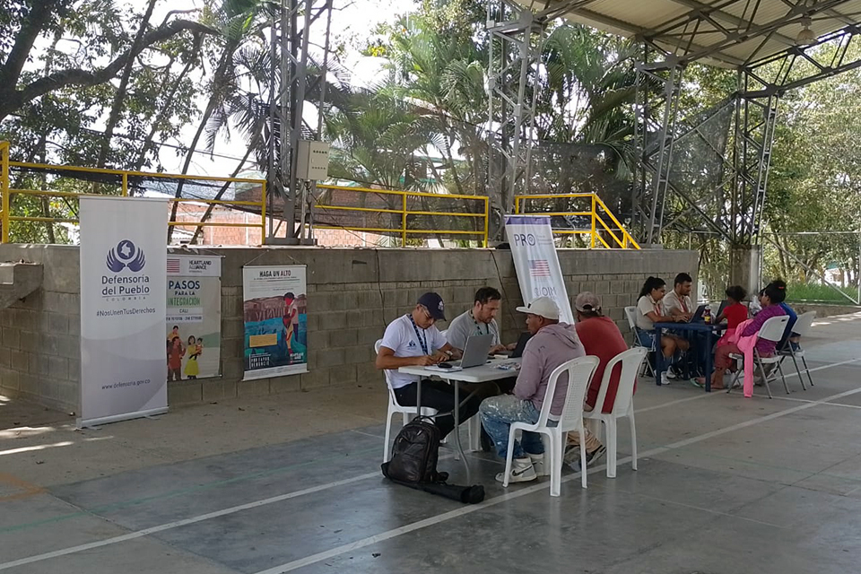 Carpa humanitaria beneficia a más de 100 migrantes en Calima El Darién (Valle)