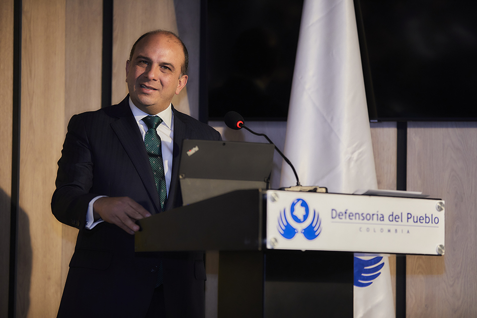 Ningún menor de 18 años en Colombia debe formar parte de los grupos armados ilegales