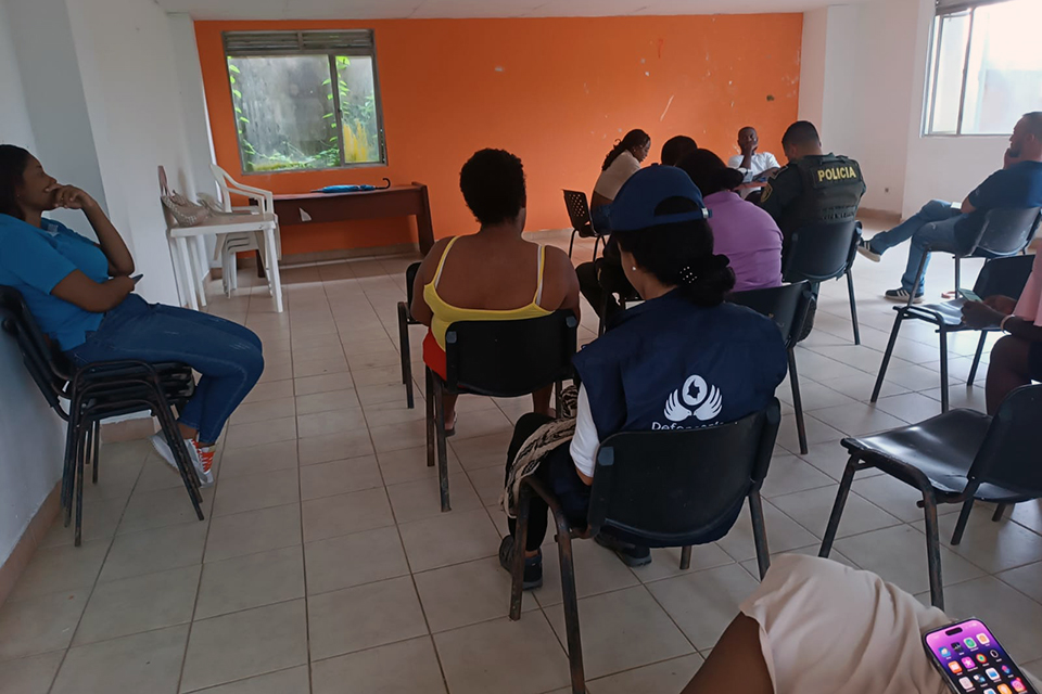 Defensoría verifica atención y entrega de ayudas a desplazados en Magüí Payán, Nariño