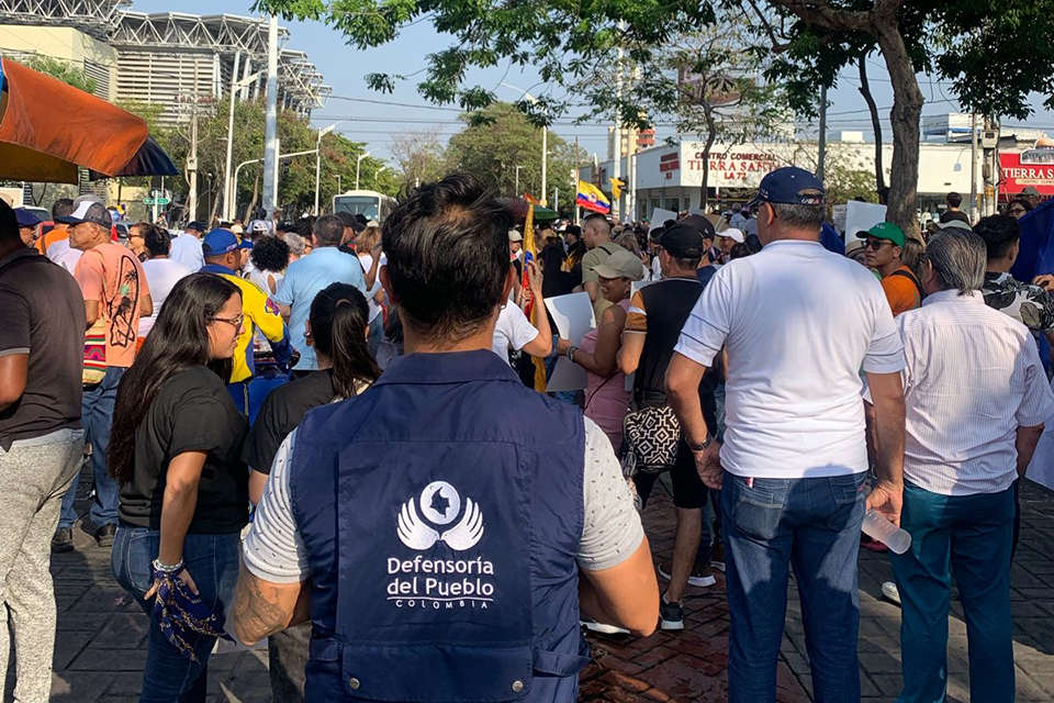Defensoría acompaña a comunidades en Barranquilla en protestas por alzas en servicio de energía eléctrica