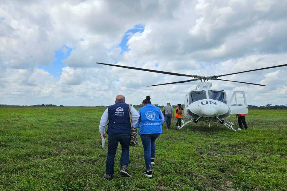 Misión humanitaria recibe a cuatro personas que estaban en poder del EMC de las disidencias de las Farc
