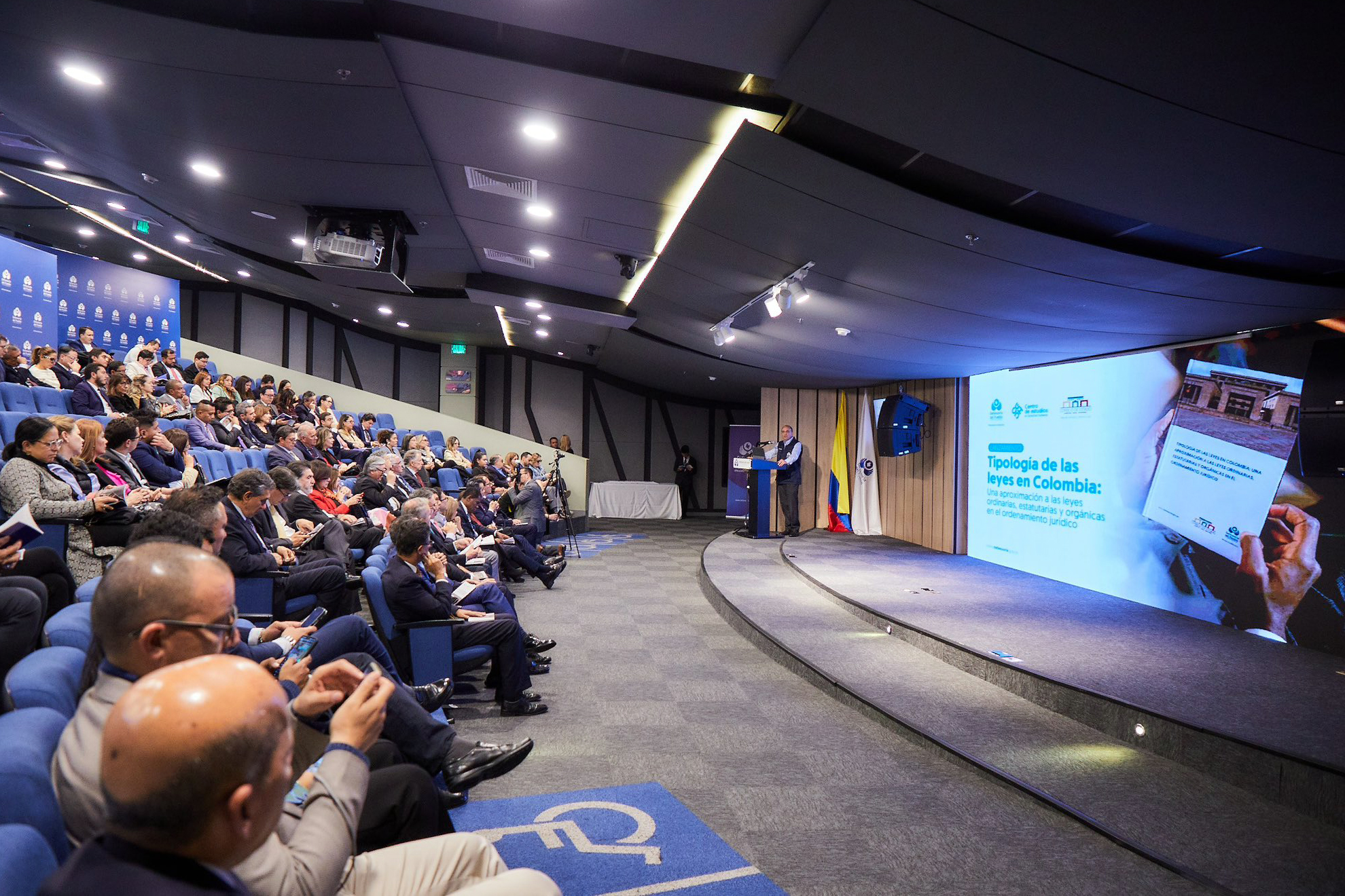 Defensor del Pueblo presenta libro sobre tipología de leyes en Colombia