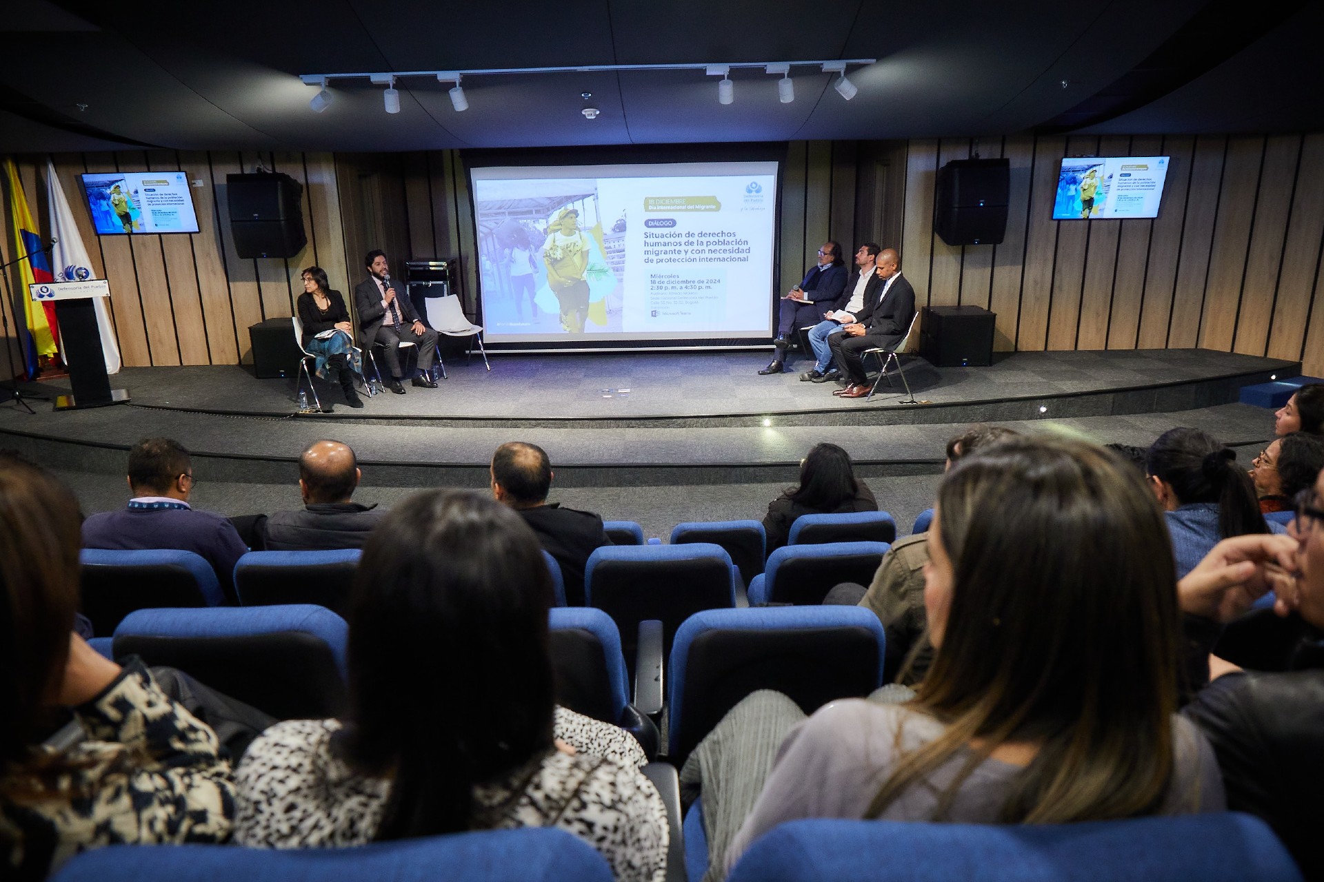 Urgen medidas para proteger los derechos de las mujeres migrantes en Colombia