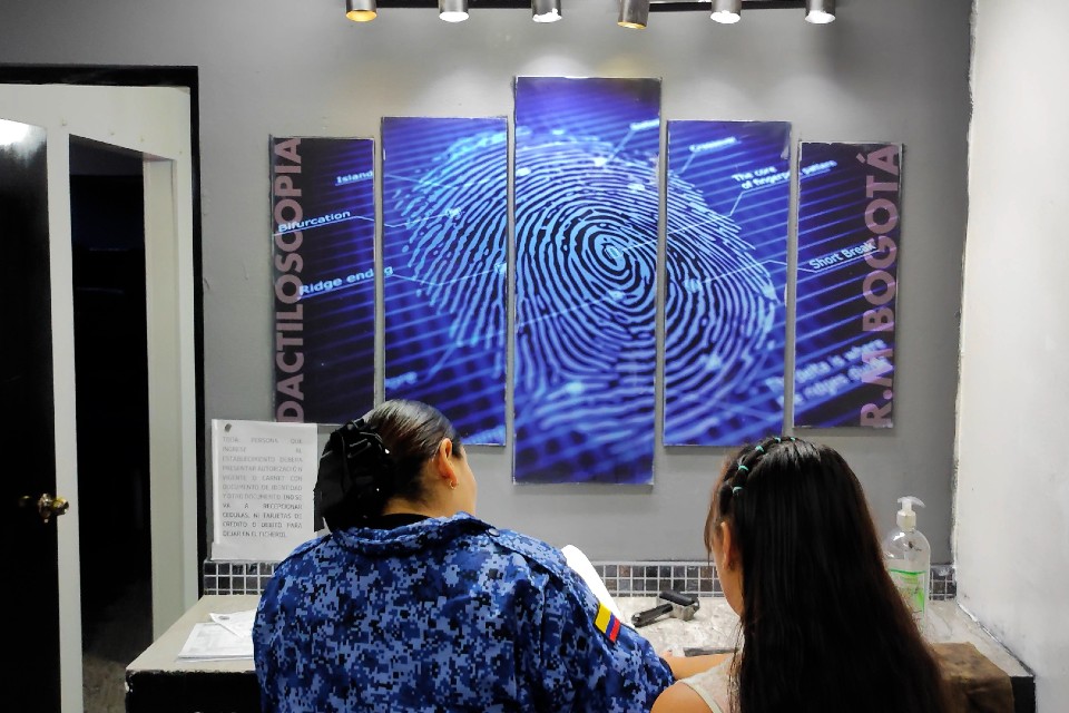 Ley de Utilidad Pública: Madre cabeza de hogar recuperó su libertad tras años en prisión con su hija