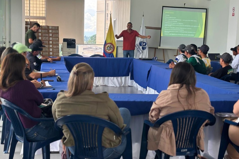 Defensoría lidera pacto por la paz y no violencia en el fútbol quindiano