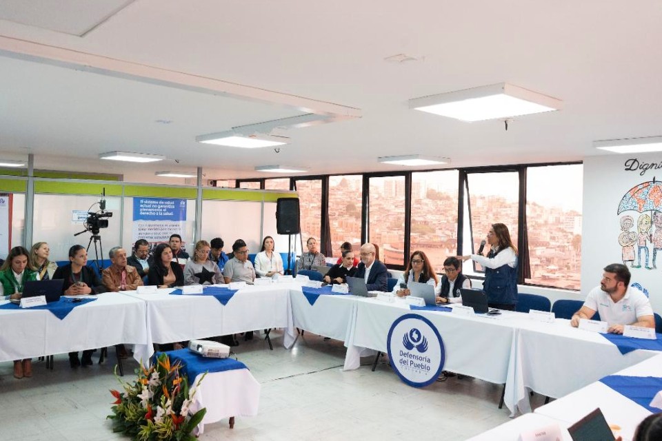 Defensoría del Pueblo, gobierno y actores del sistema de salud instalan en Caldas el primer PMU en Salud 
