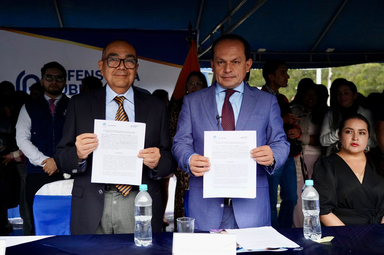Defensorías de Colombia y Ecuador firman acuerdo histórico para proteger derechos de población migrante y refugiada