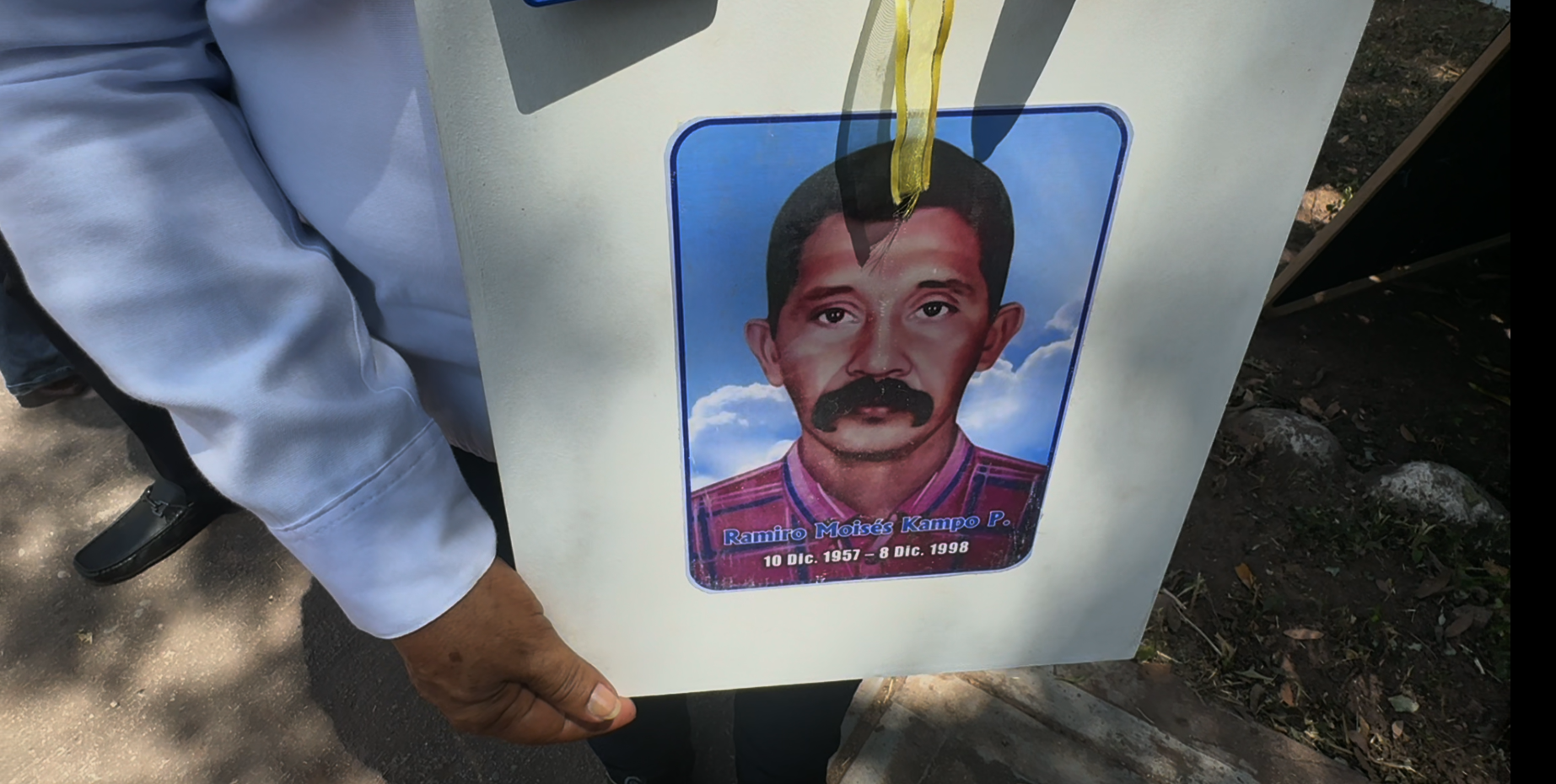 Idalmis Díaz, víctima directa del conflicto, lidera la exigencia de reparación colectiva para las familias afectadas. 