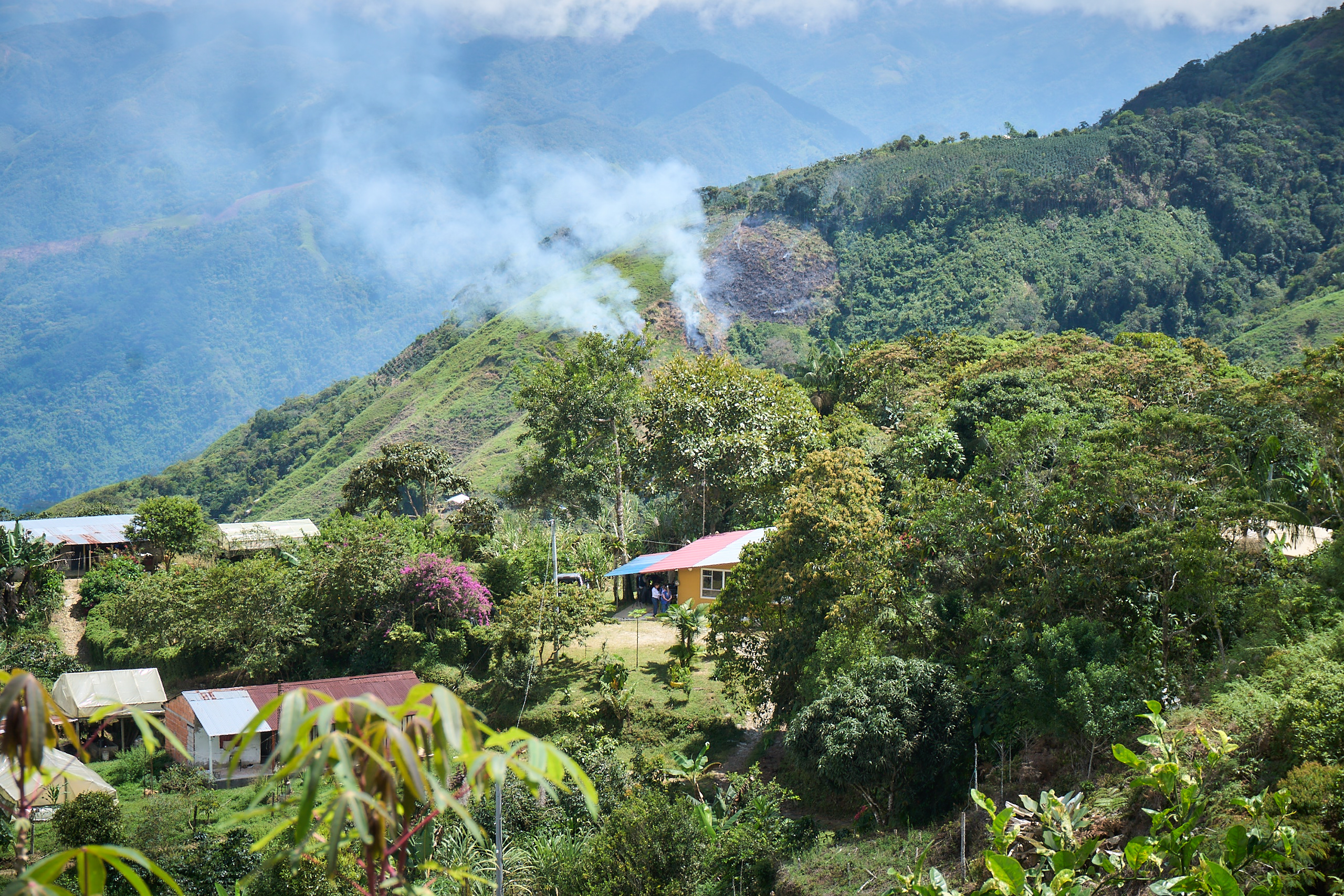 El retorno fue un acto autónomo de la población, que reconfiguró el territorio como espacio de vida digna tras años de desplazamiento forzado. 