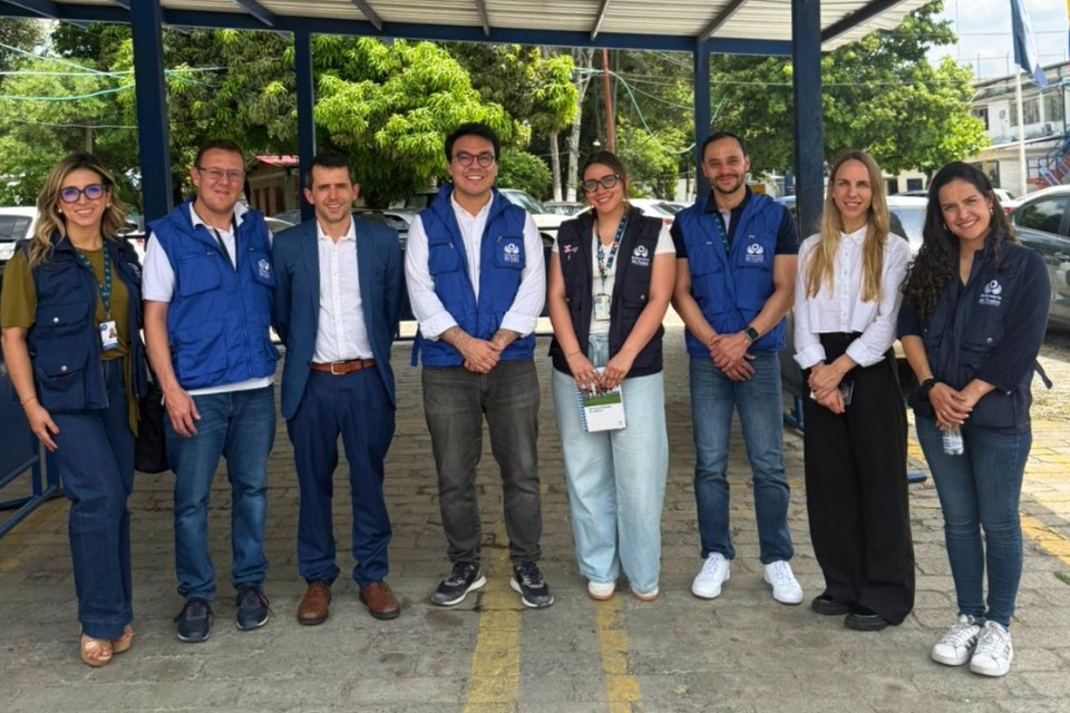 Delegaciones de Colombia y Argentina visitaron cárceles en Bogotá y Cali para intercambiar conocimientos y experiencias sobre atención integral y condiciones de reclusión de personas privadas de la libertad.