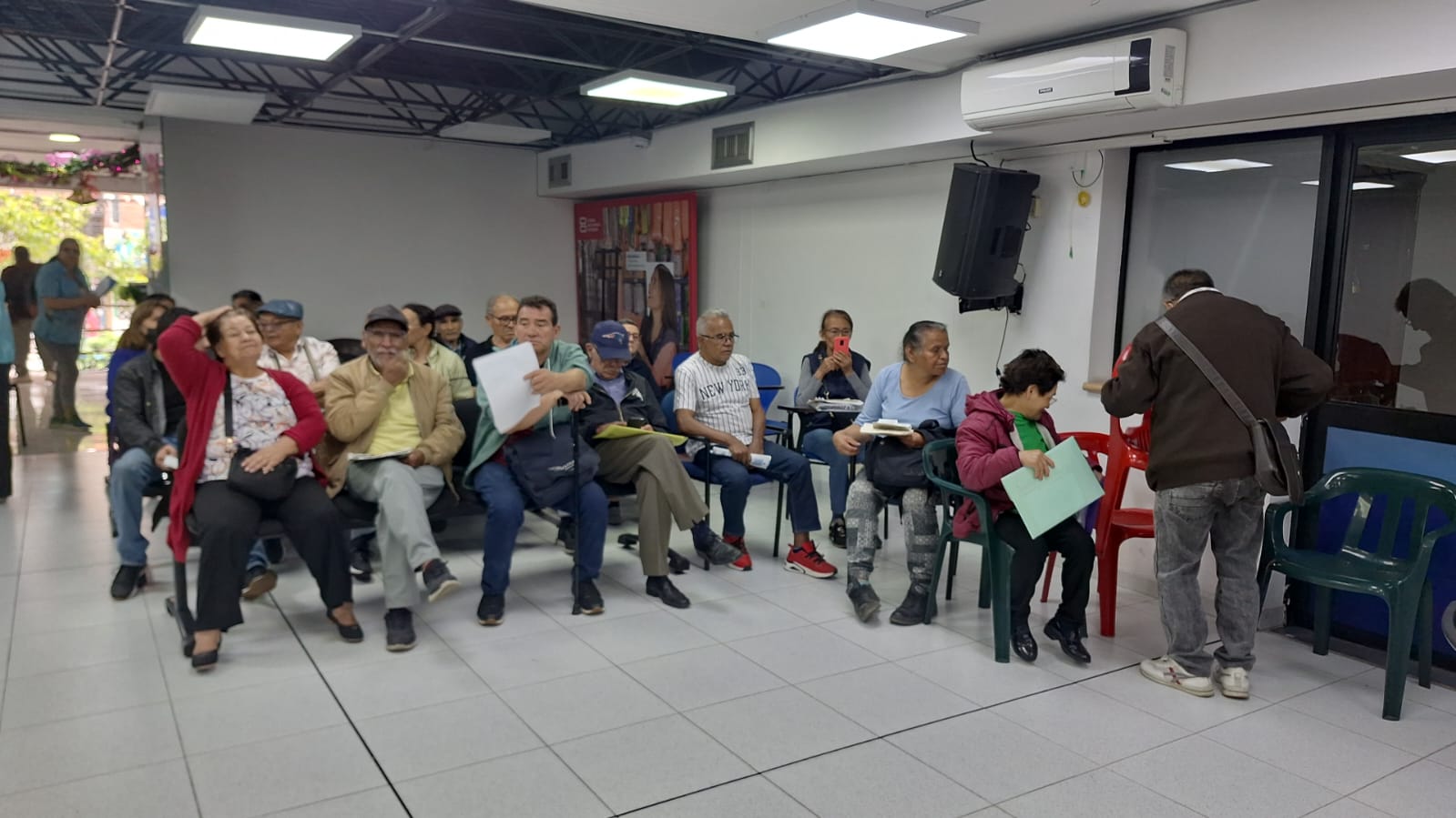 En jornada sobre restablecimiento del derecho a la salud, fueron atendidas más de 200 personas en localidad bogotana