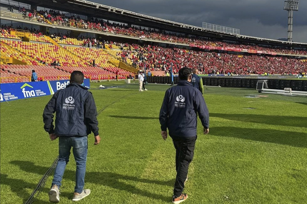 Defensoría del Pueblo urge a actualizar protocolos de seguridad y convivencia en el fútbol