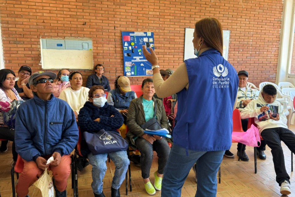 Más de 120 personas atendidas en jornada de salud en localidad de Bogotá