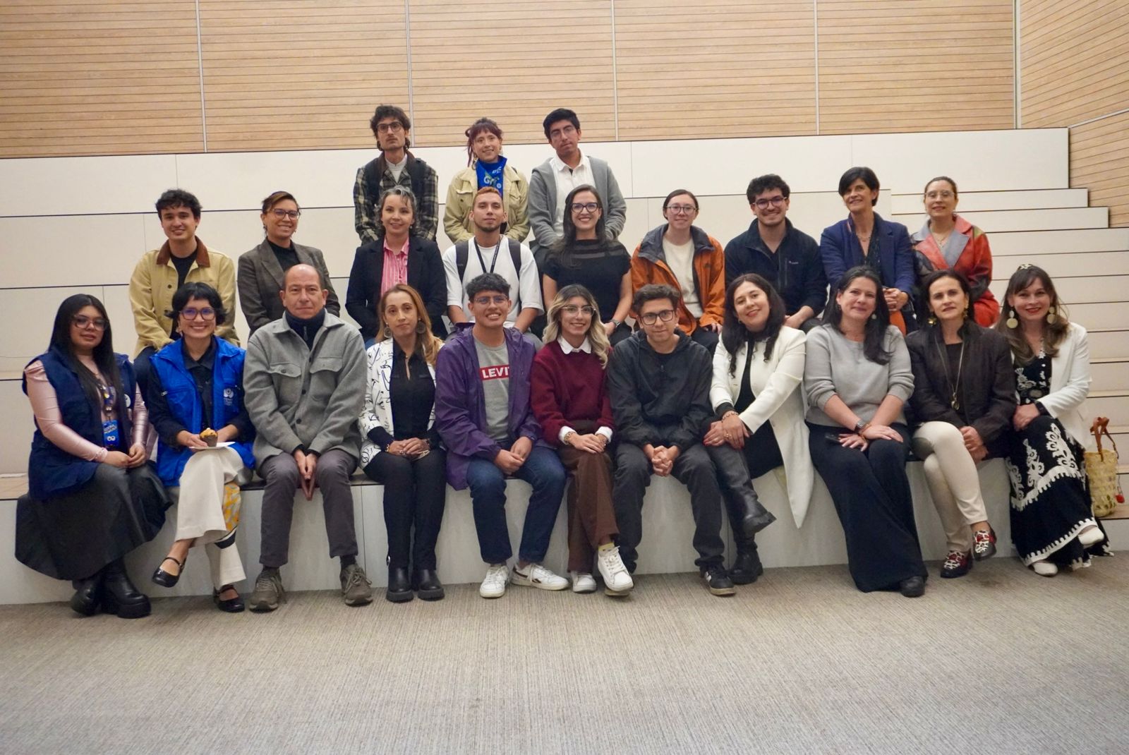 Mesa de trabajo InteligenteMente 1