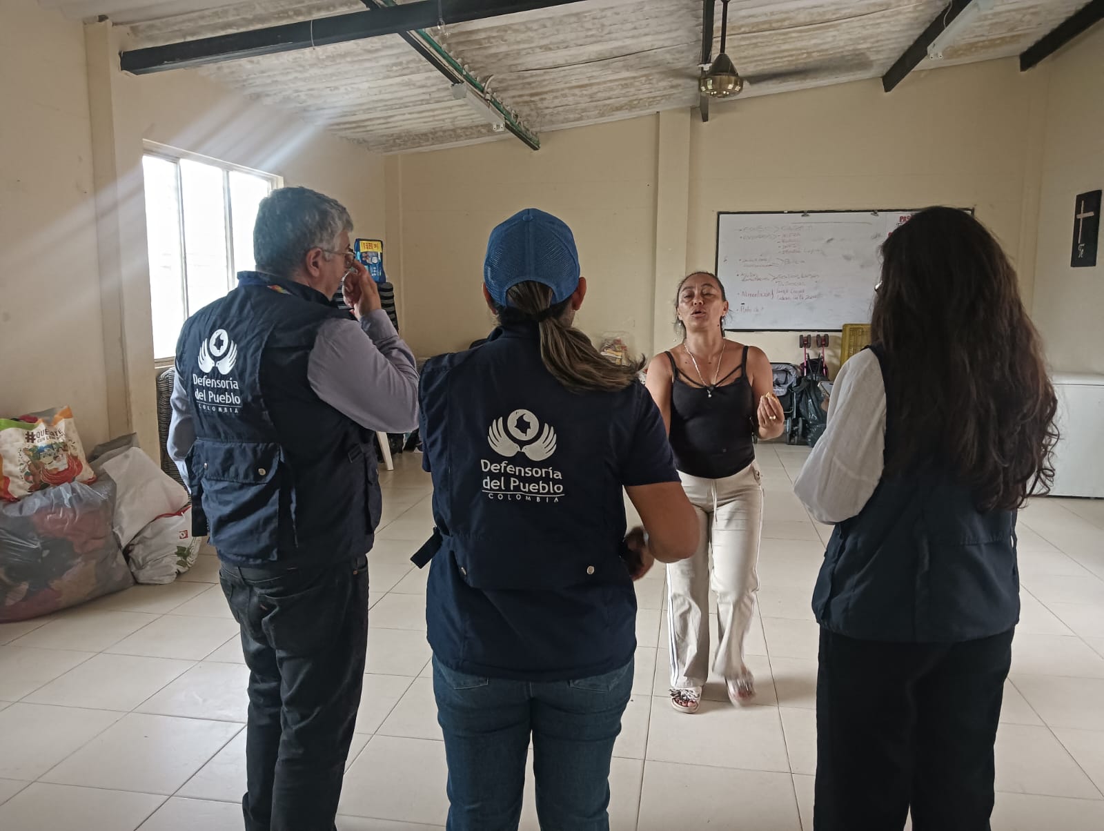 Atención a personas afectadas por el incendio