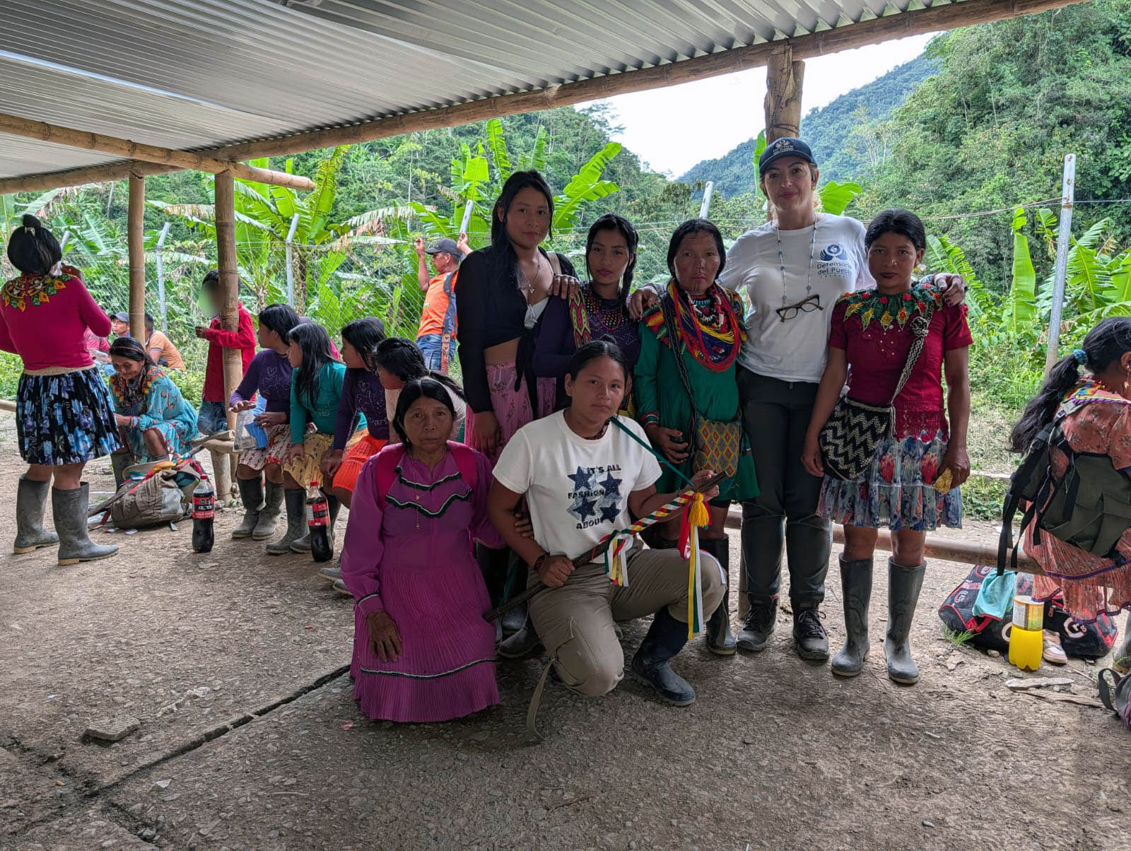 Diálogo de la Defensoría con líderes de la comunidad indígena en Mistrató.