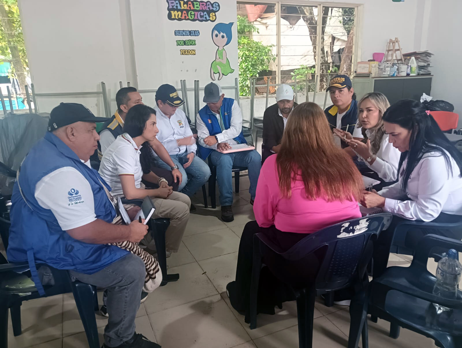 Presencia institucional de la Defensoría del Pueblo acompañando a la comunidad de Los Álamos.