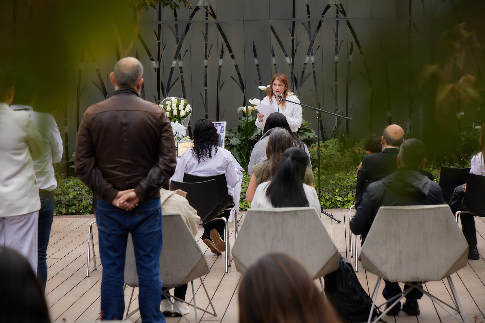 Defensora del Pueblo en homenaje