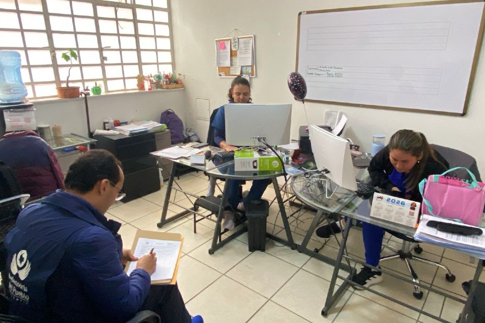 servicios esenciales para pacientes indígenas afiliados a Nueva EPS