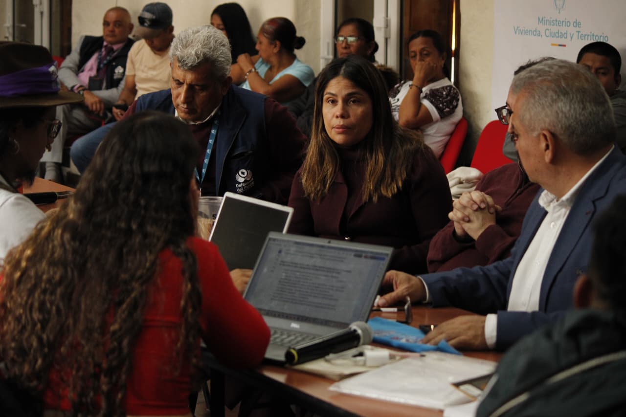 Acuerdos entre Minga Cali y Ministerio de Vivienda.